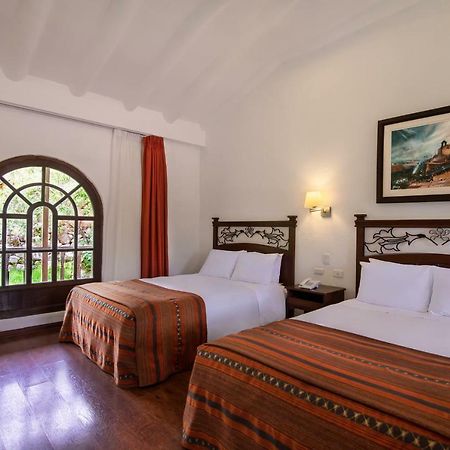 Hotel Hacienda Del Valle ウルバンバ エクステリア 写真
