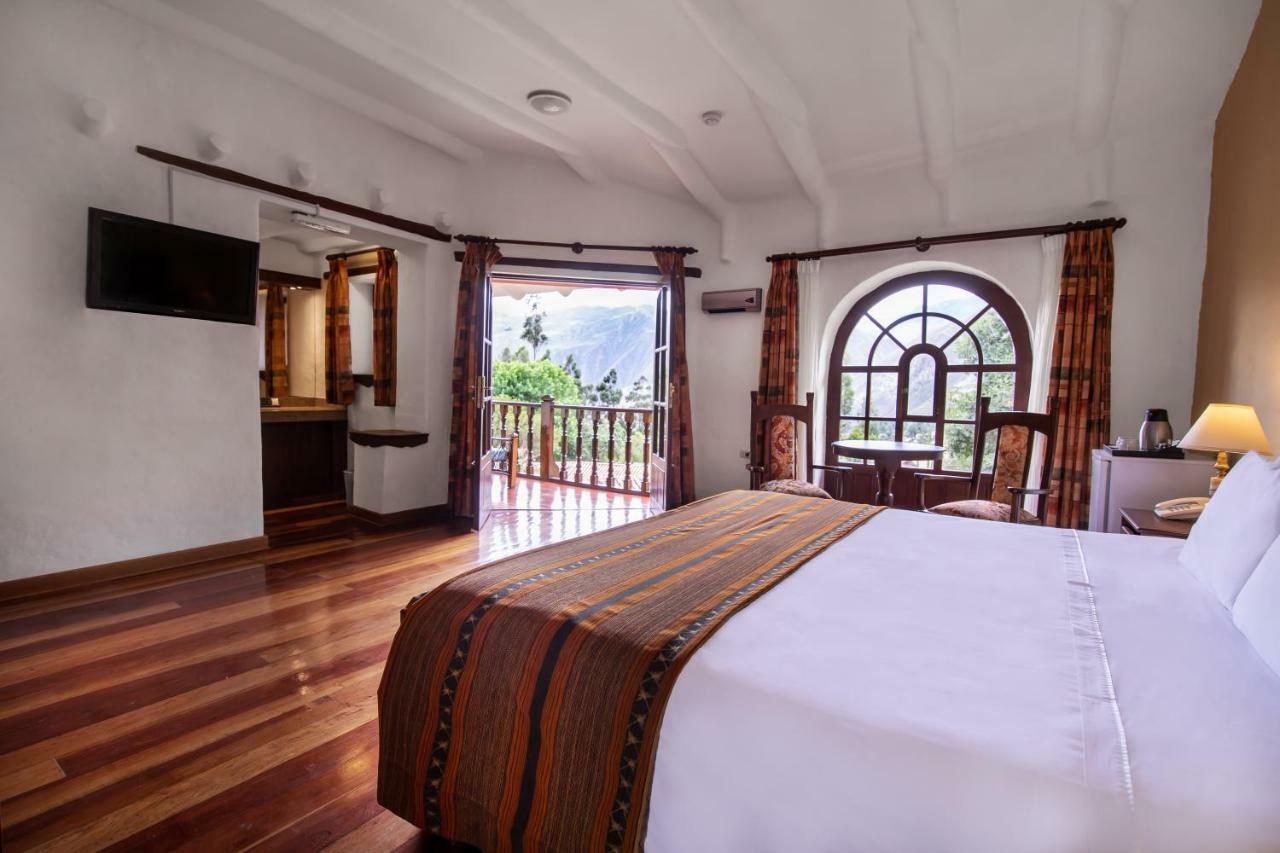 Hotel Hacienda Del Valle ウルバンバ エクステリア 写真