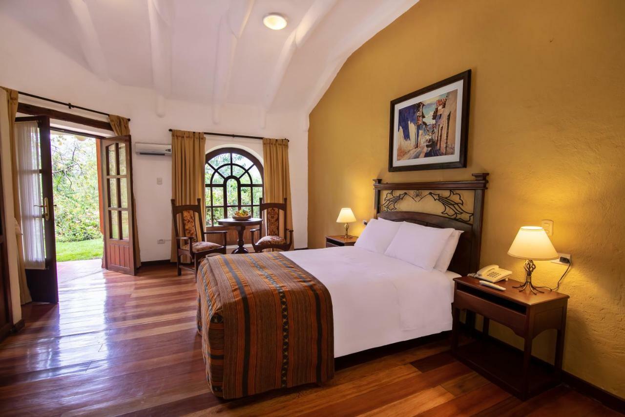 Hotel Hacienda Del Valle ウルバンバ エクステリア 写真