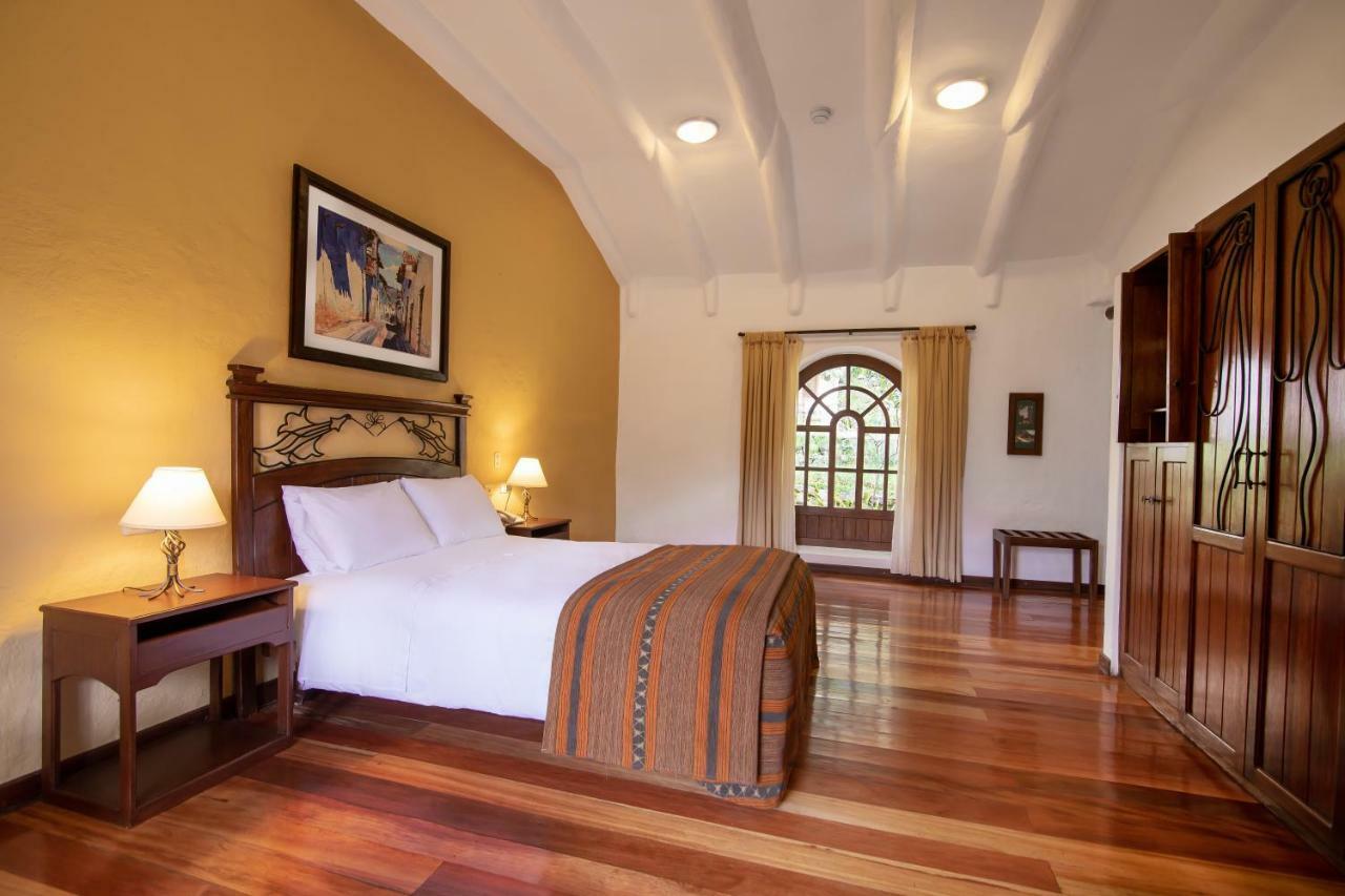Hotel Hacienda Del Valle ウルバンバ エクステリア 写真